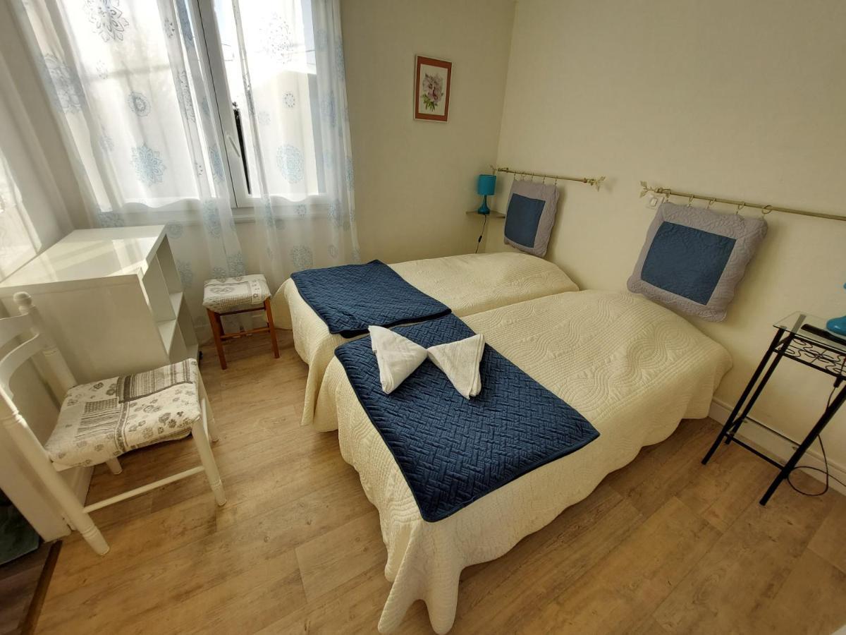 Hotel Au Charme Du Levat Saint Paul de Loubressac Dış mekan fotoğraf
