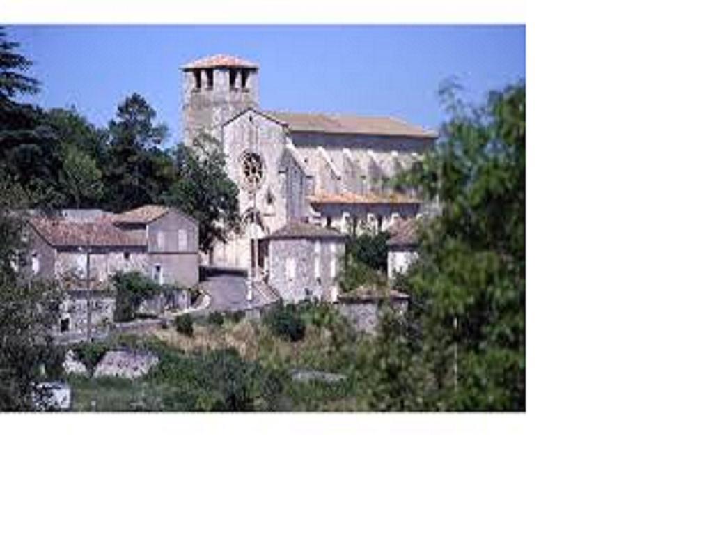 Hotel Au Charme Du Levat Saint Paul de Loubressac Dış mekan fotoğraf